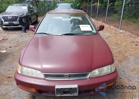 1996 Honda Accord Lx/Ex z USA, uszkodzony, nr VIN 1HGCD5630TA230265